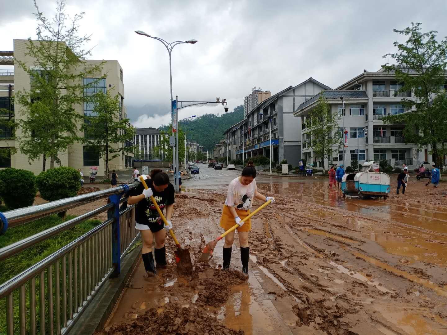 芦山县民政局创新社会救助与公共服务，助力县域民生改善最新动态